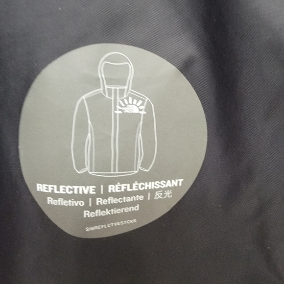 The northface waterproof jacket - Picture 4 of 5